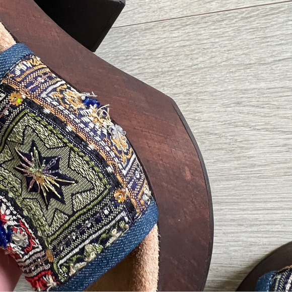 Sbicca Vintage Collection Embellished Wood Block Heels - Picture 7 of 7